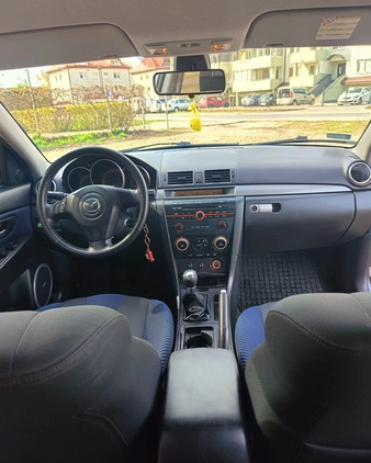 Mazda 3 cena 16000 przebieg: 244000, rok produkcji 2006 z Ząbki małe 121
